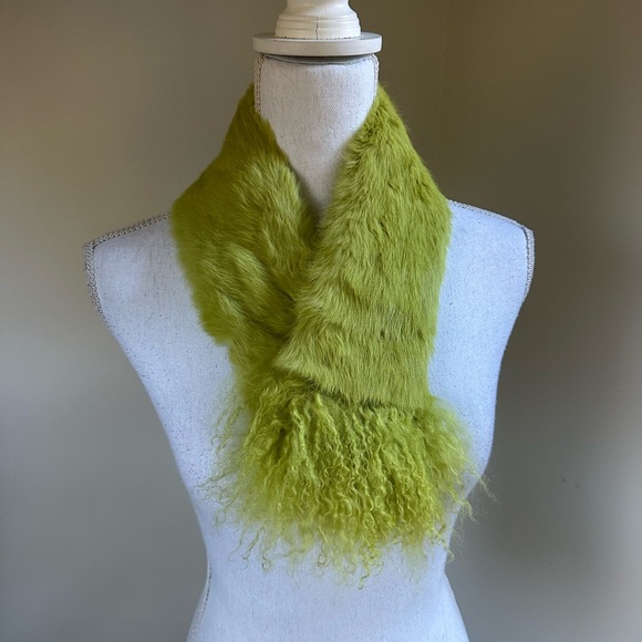 C.C Fashion Collection Green Rabbit Neck Wrap Scarf - Picture 7 of 7